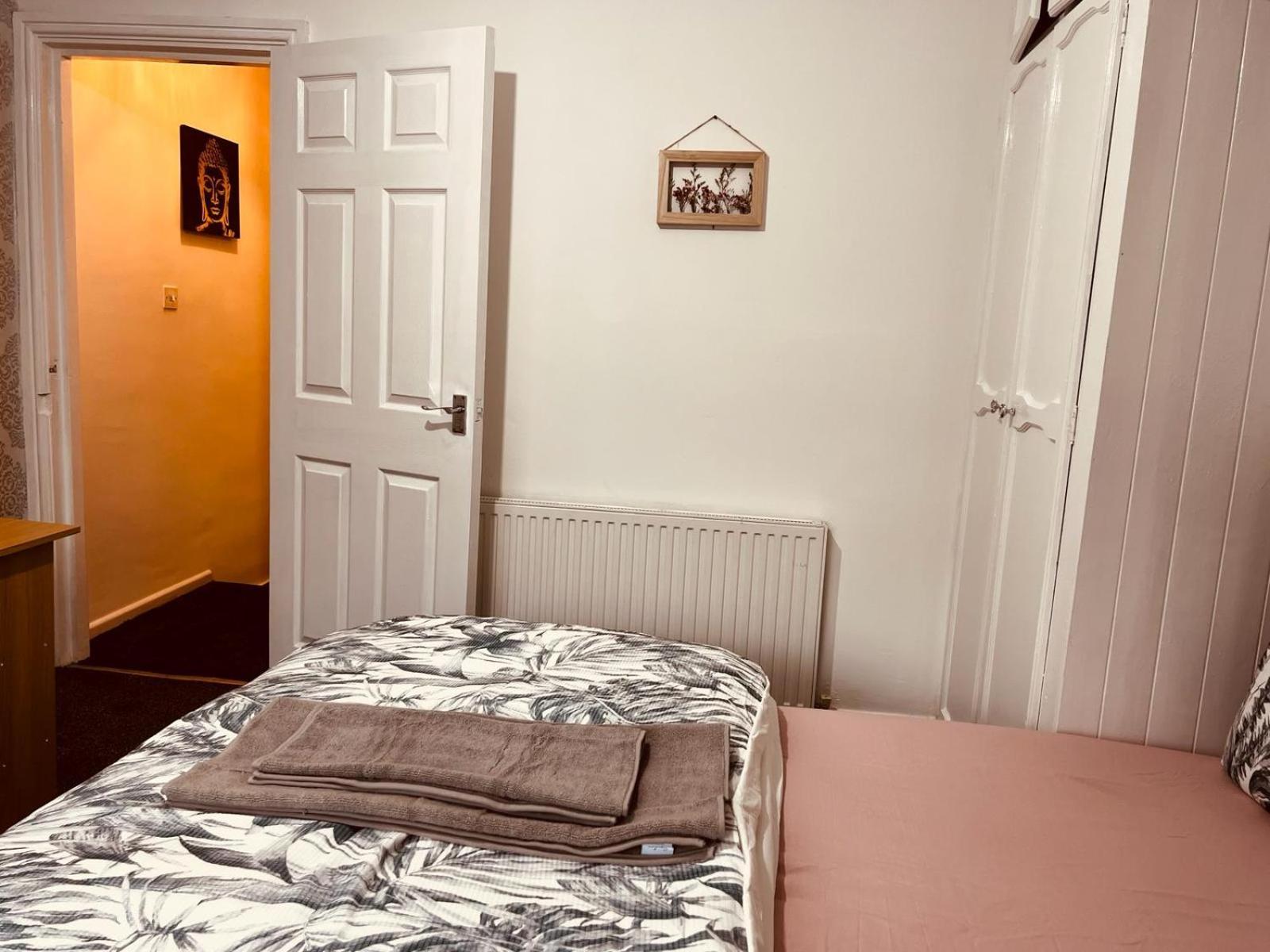 Holiday House Near Football Ground نوتينغهام المظهر الخارجي الصورة